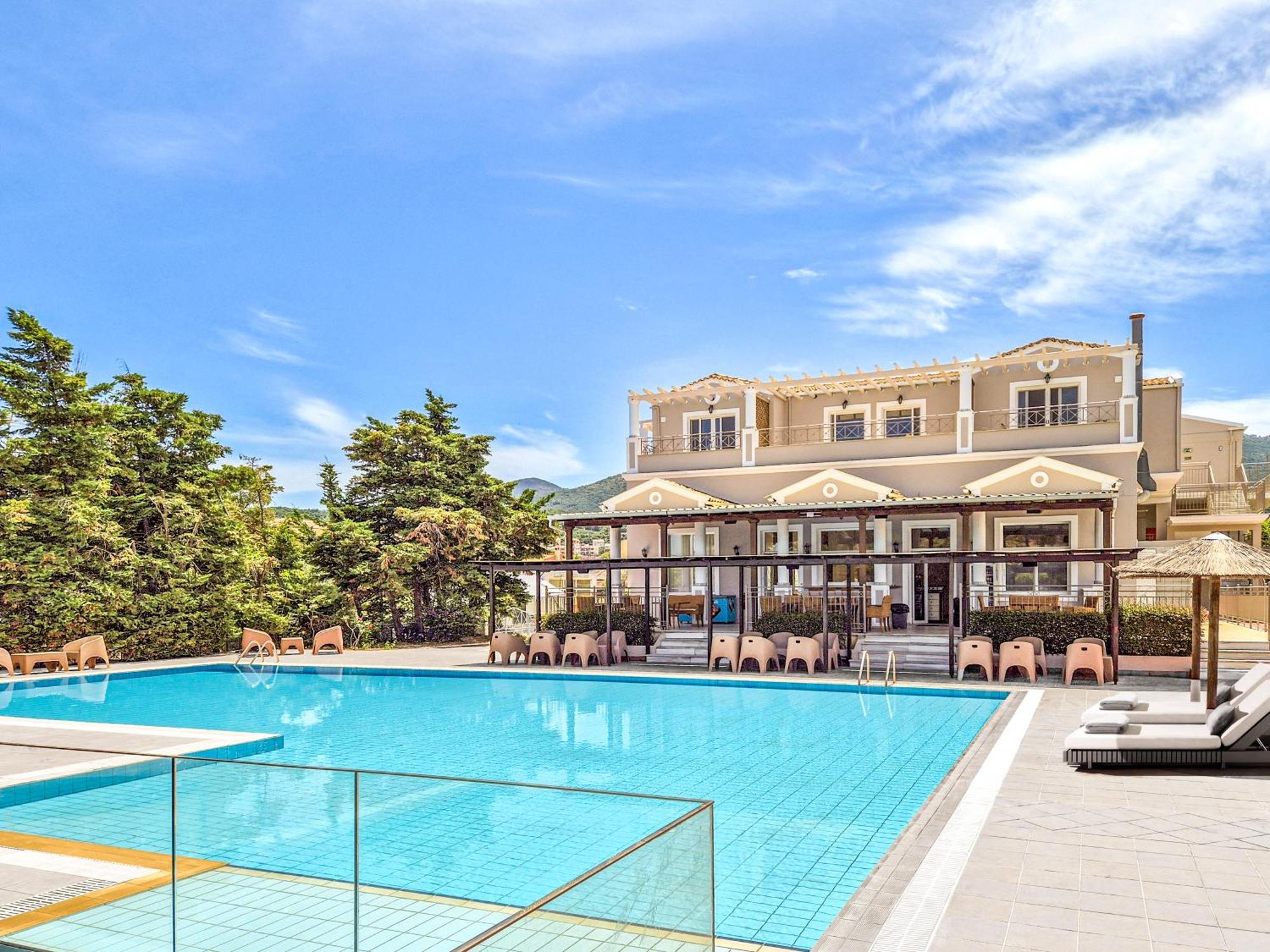 Thinalos Aparthotel Ахарави Экстерьер фото